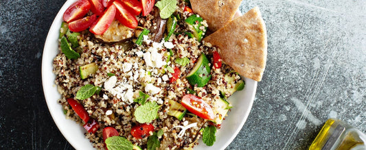 Ensalada de Quinoa y Frijoles con Proteína
